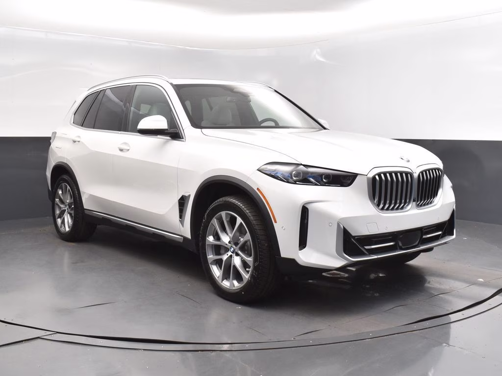 2026 Alpine White BMW X5 sDrive40i RWD SUV