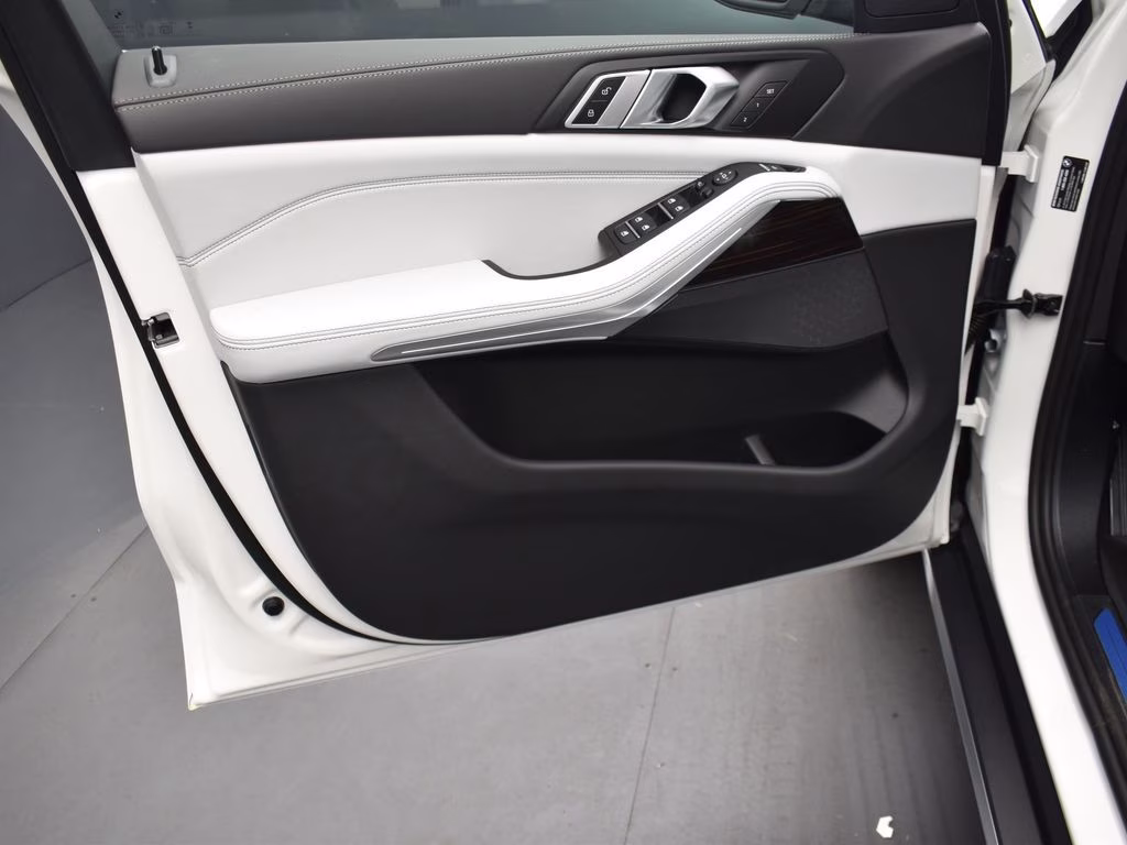 2026 Alpine White BMW X5 sDrive40i RWD SUV