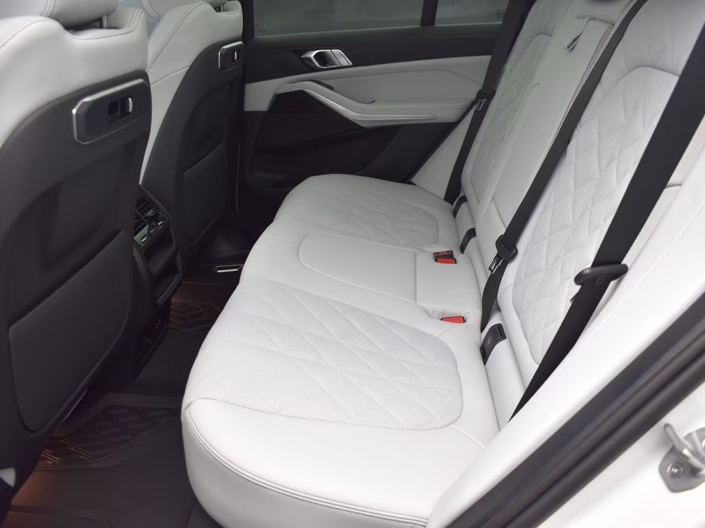 2026 Alpine White BMW X5 sDrive40i RWD SUV