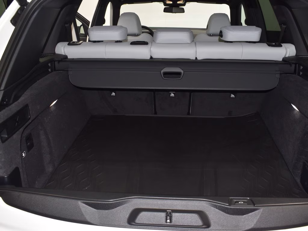 2026 Alpine White BMW X5 sDrive40i RWD SUV