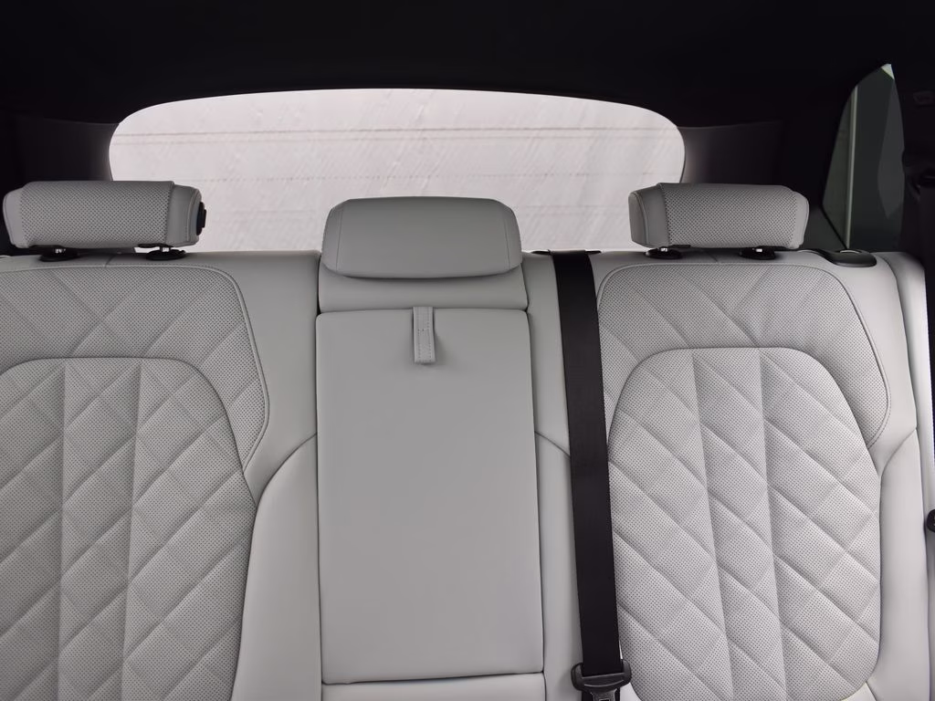 2026 Alpine White BMW X5 sDrive40i RWD SUV