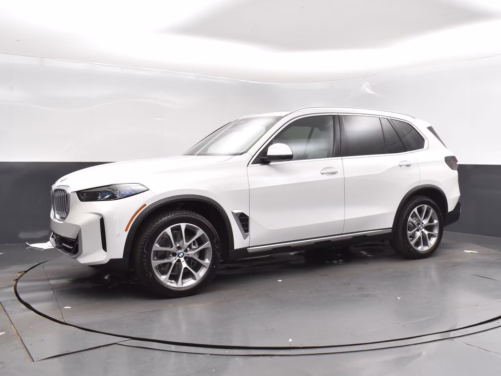2026 Alpine White BMW X5 sDrive40i RWD SUV