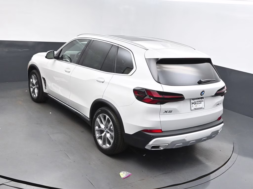 2026 Alpine White BMW X5 sDrive40i RWD SUV