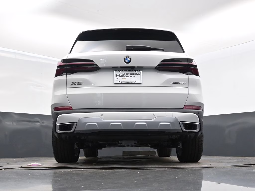 2026 Alpine White BMW X5 sDrive40i RWD SUV