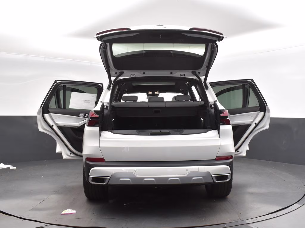 2026 Alpine White BMW X5 sDrive40i RWD SUV