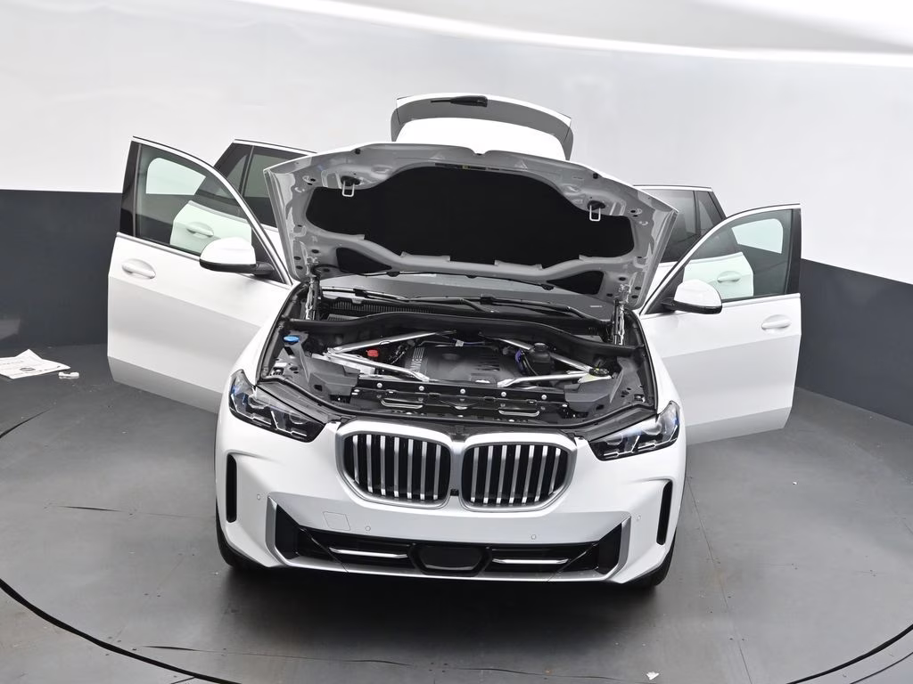 2026 Alpine White BMW X5 sDrive40i RWD SUV