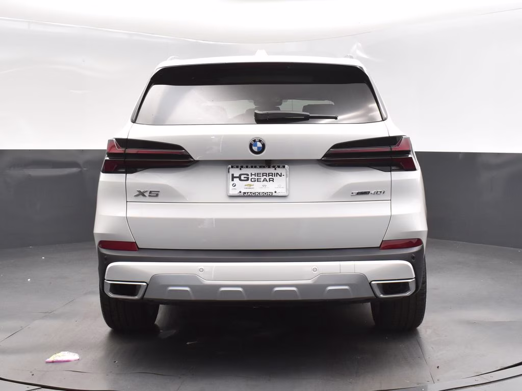 2026 Alpine White BMW X5 sDrive40i RWD SUV