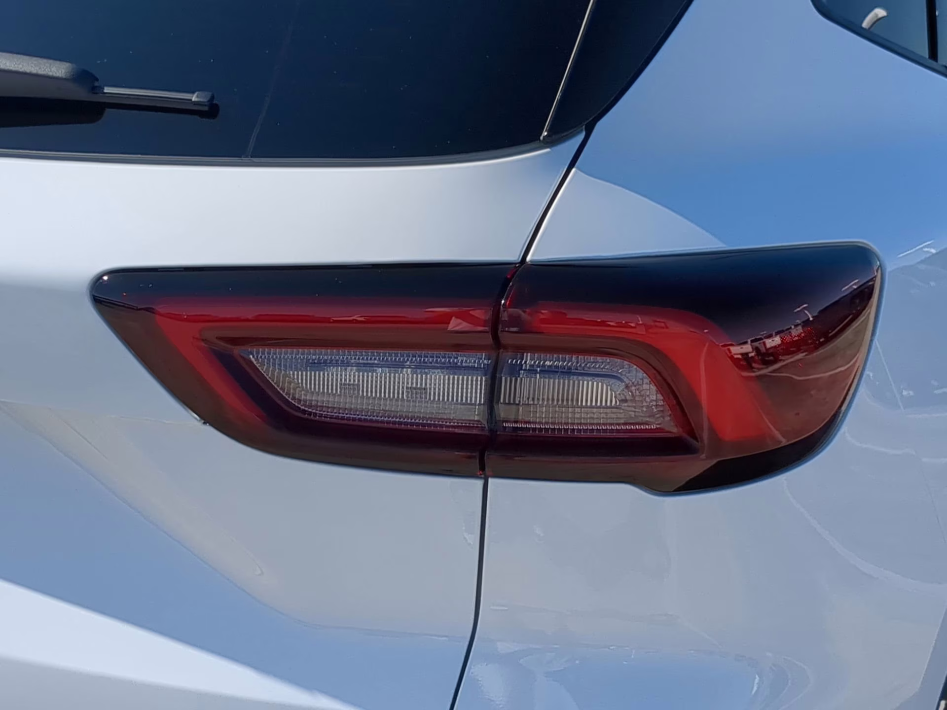 2026 Oxford White Ford Escape Active FWD SUV