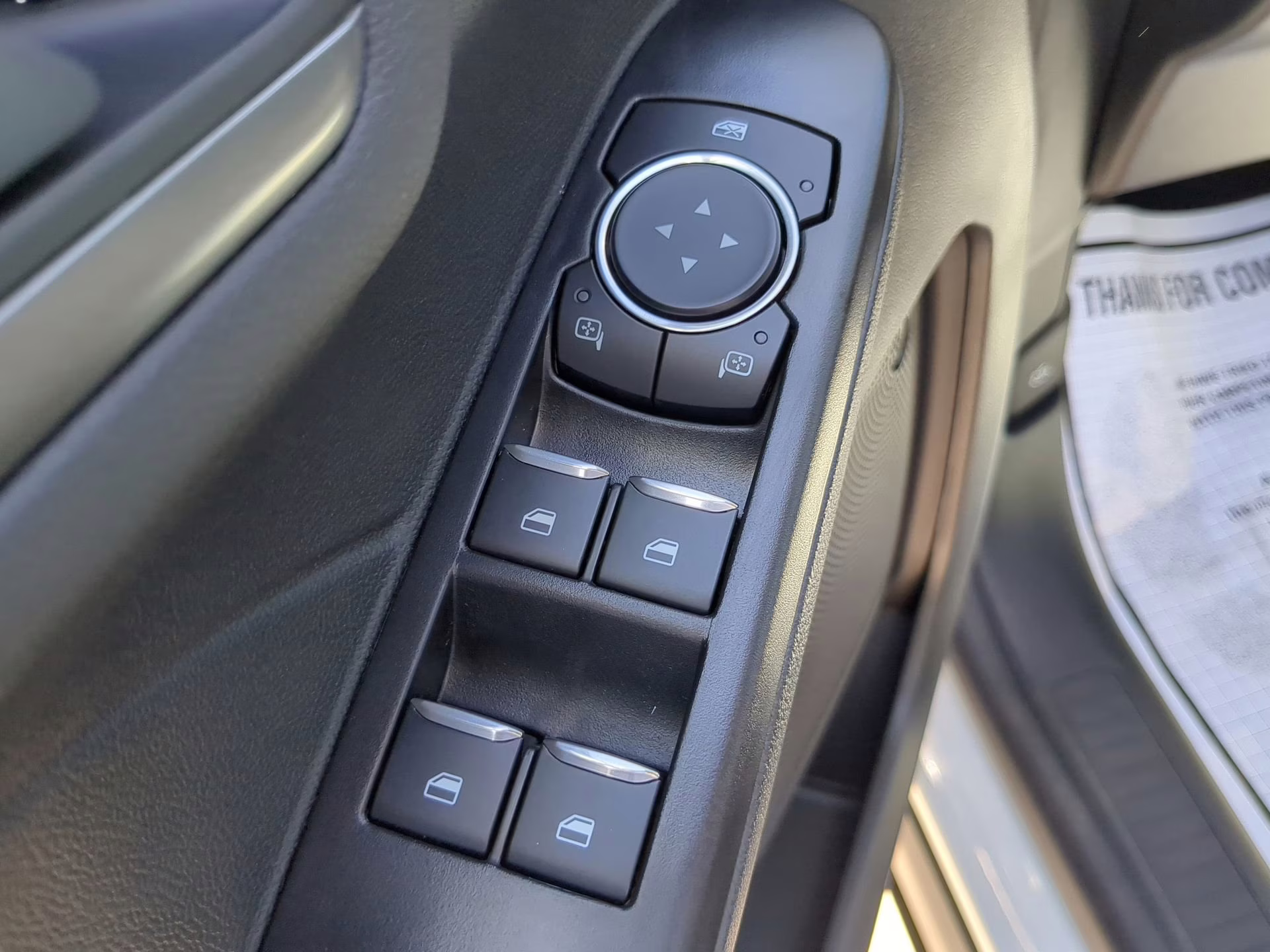 2026 Oxford White Ford Escape Active FWD SUV