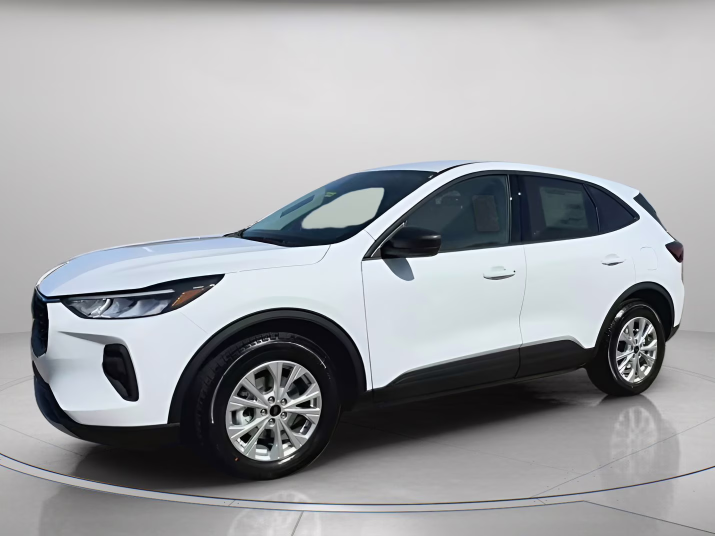 2026 Oxford White Ford Escape Active FWD SUV