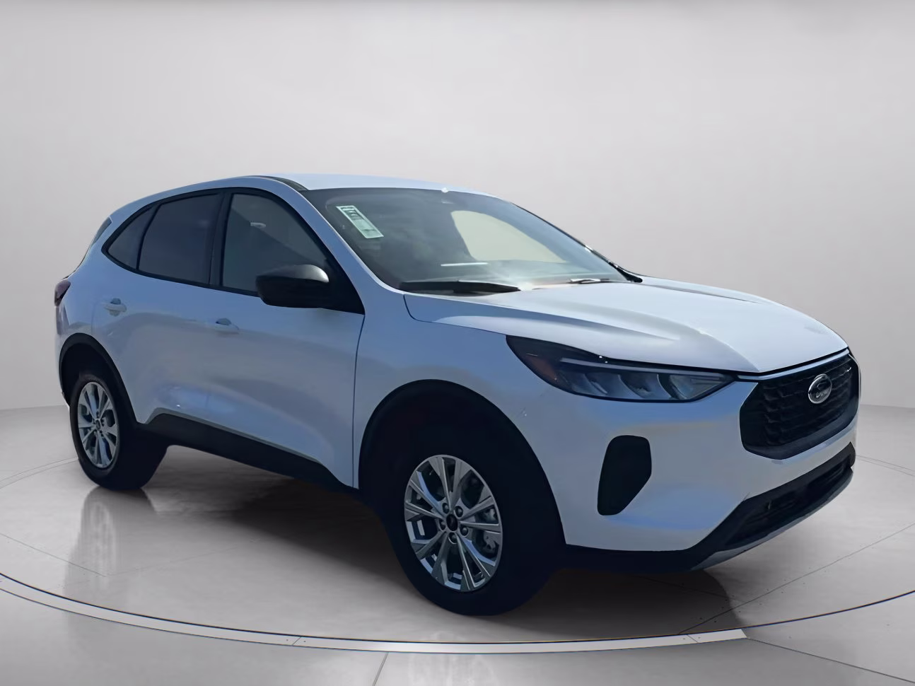 2026 Oxford White Ford Escape Active FWD SUV