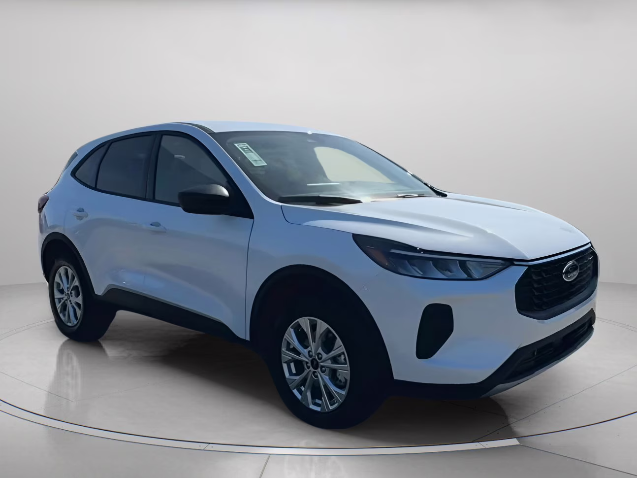 2026 Oxford White Ford Escape Active FWD SUV