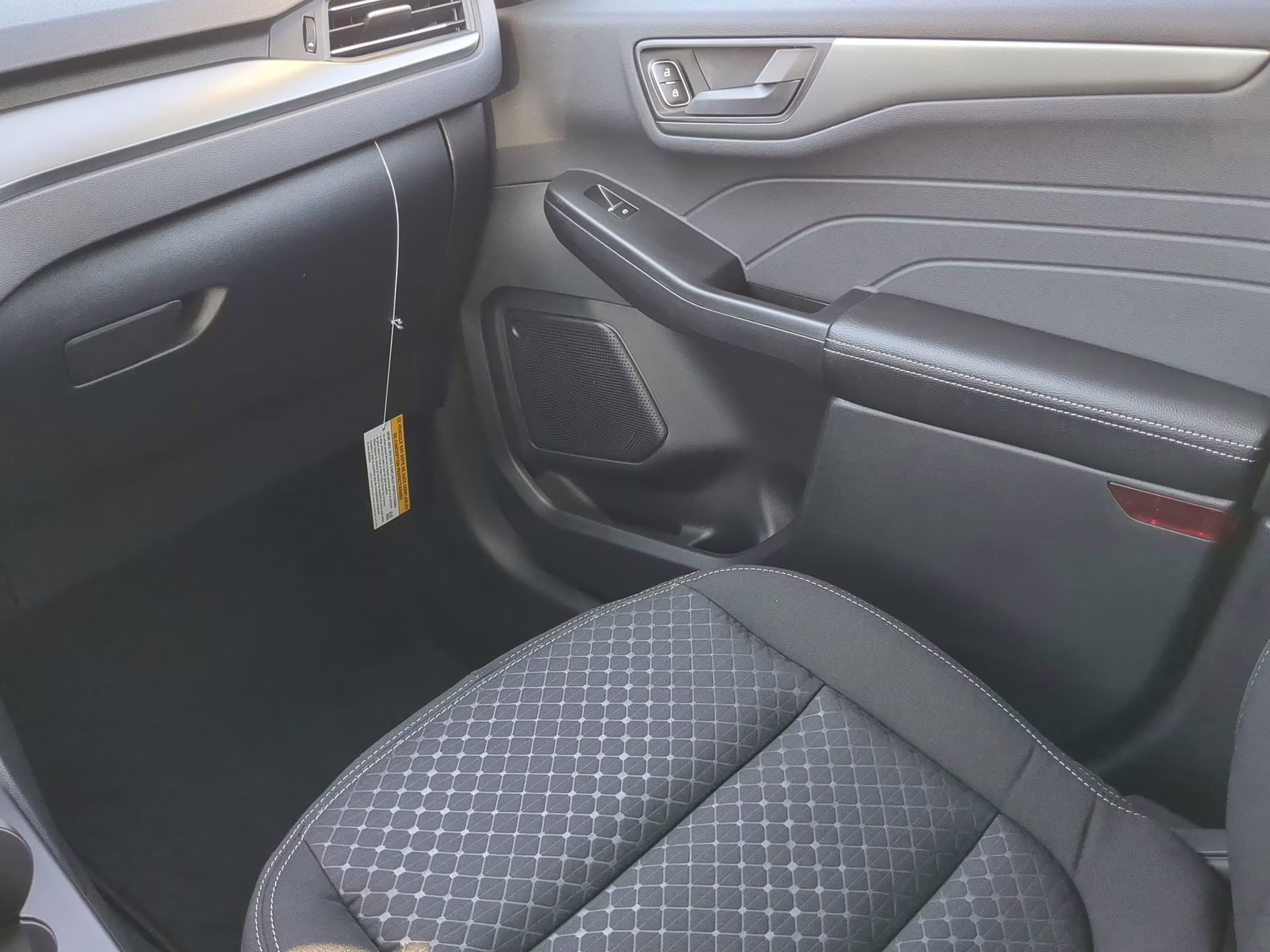 2026 Rapid Red Metallic Tinted Clearcoat Ford Escape Active FWD SUV