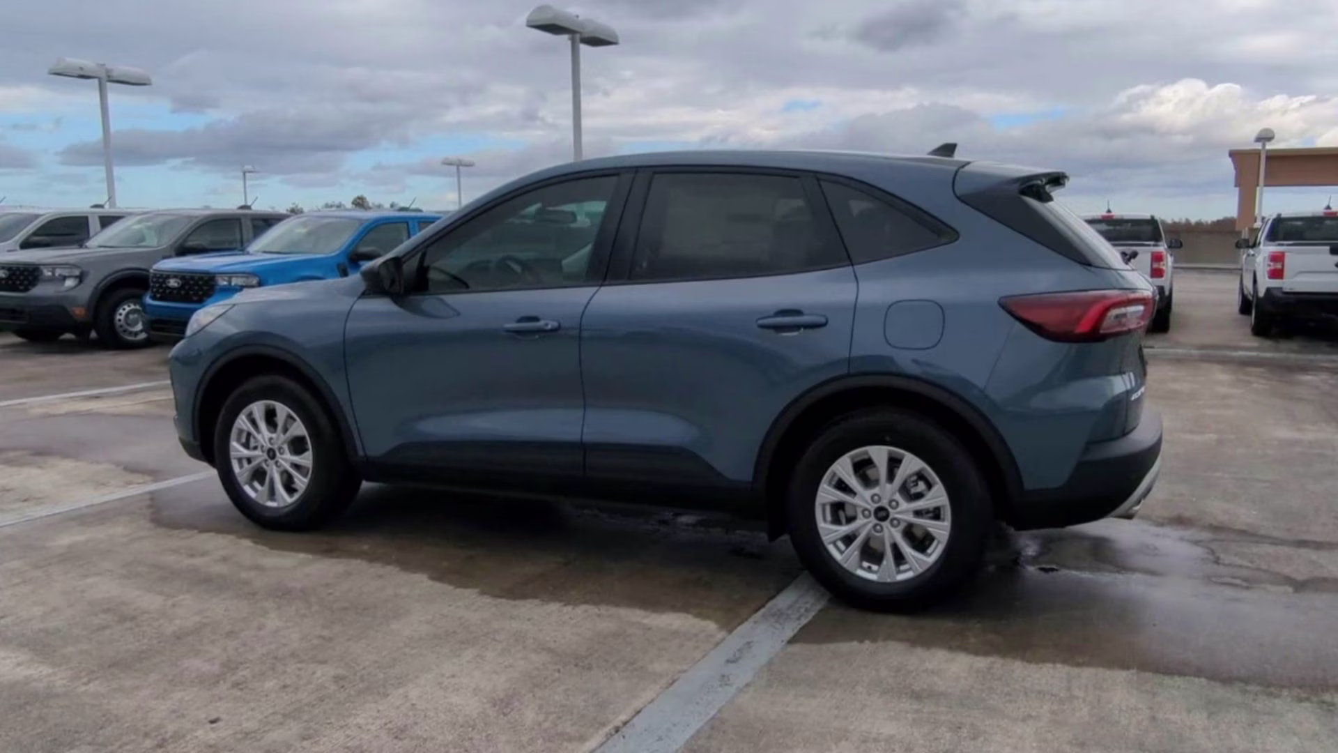2026 Vapor Blue Metallic Ford Escape Active FWD SUV