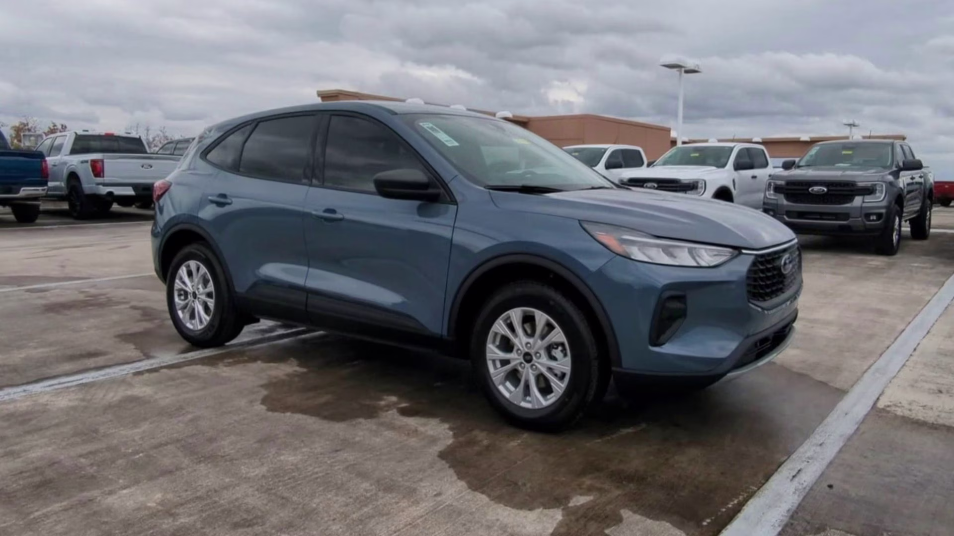 2026 Vapor Blue Metallic Ford Escape Active FWD SUV