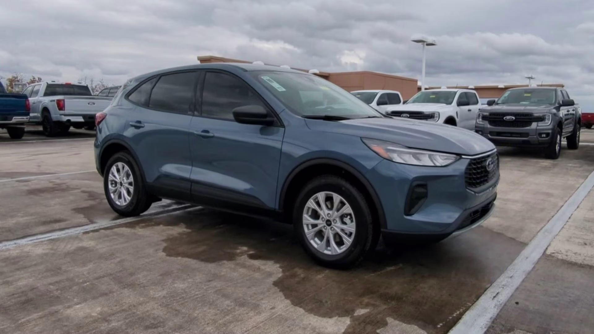 2026 Vapor Blue Metallic Ford Escape Active FWD SUV