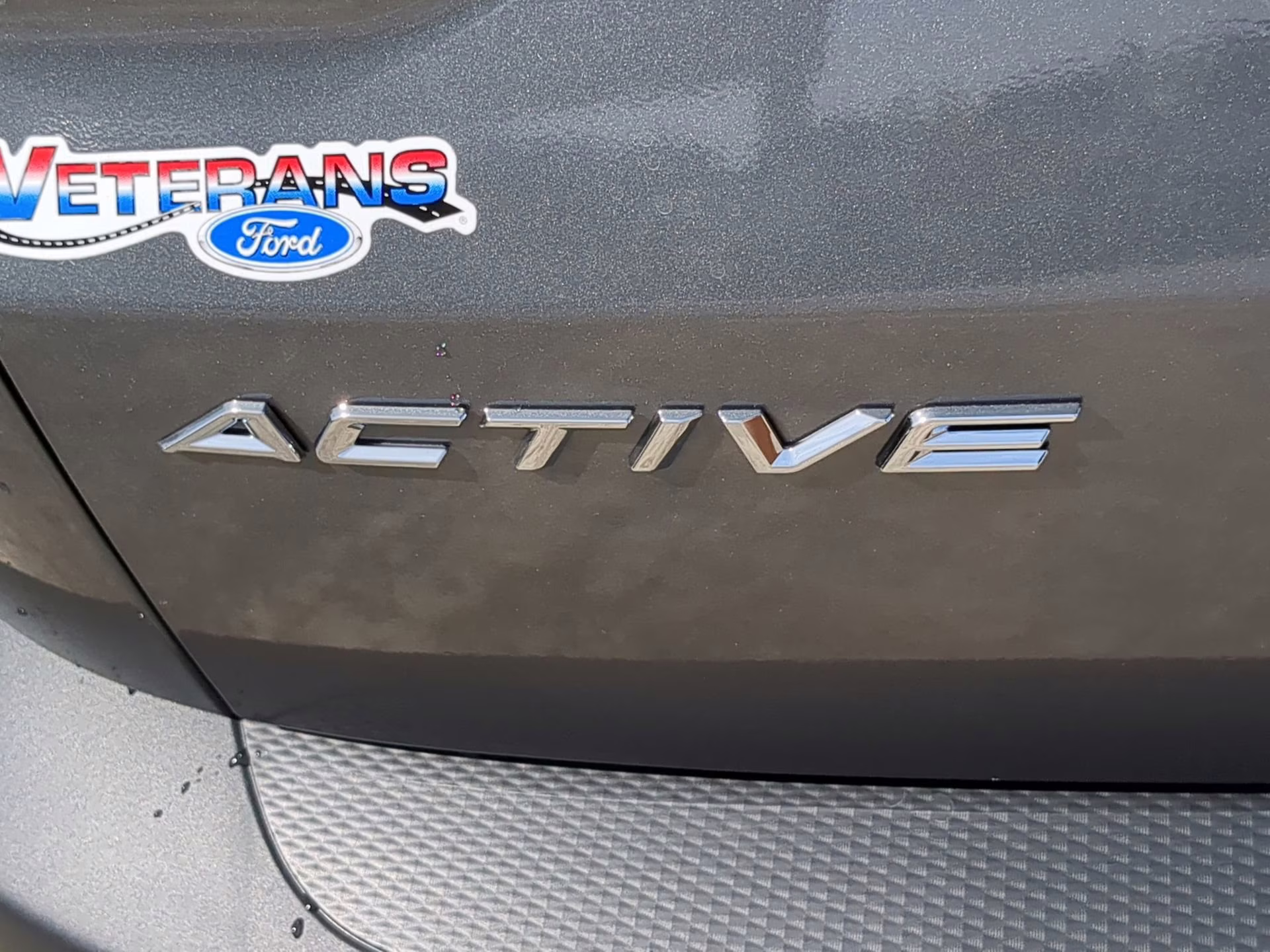 2026 Carbonized Gray Metallic Ford Escape Active FWD SUV