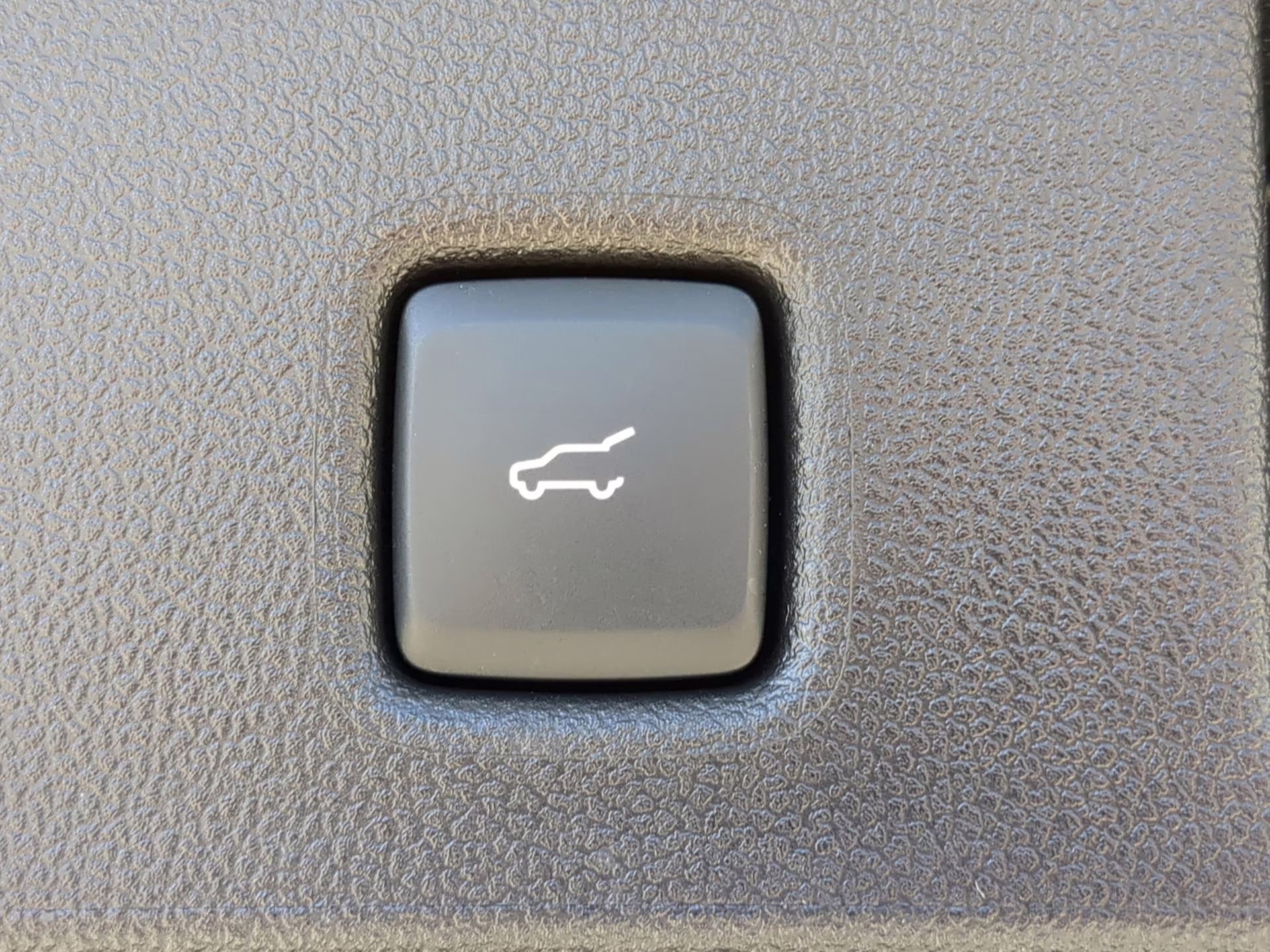 2026 Space Silver Metallic Ford Escape Active FWD SUV