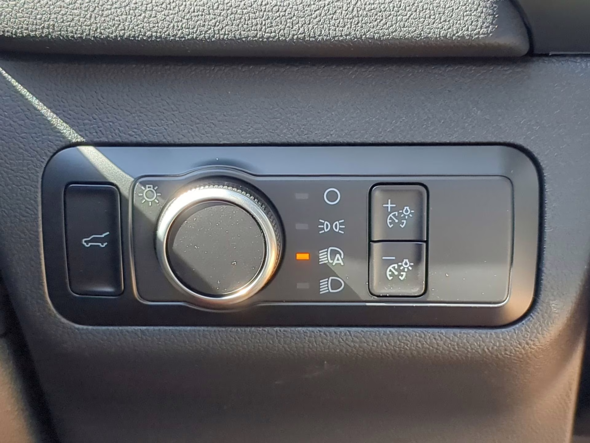 2026 Space Silver Metallic Ford Escape Active FWD SUV