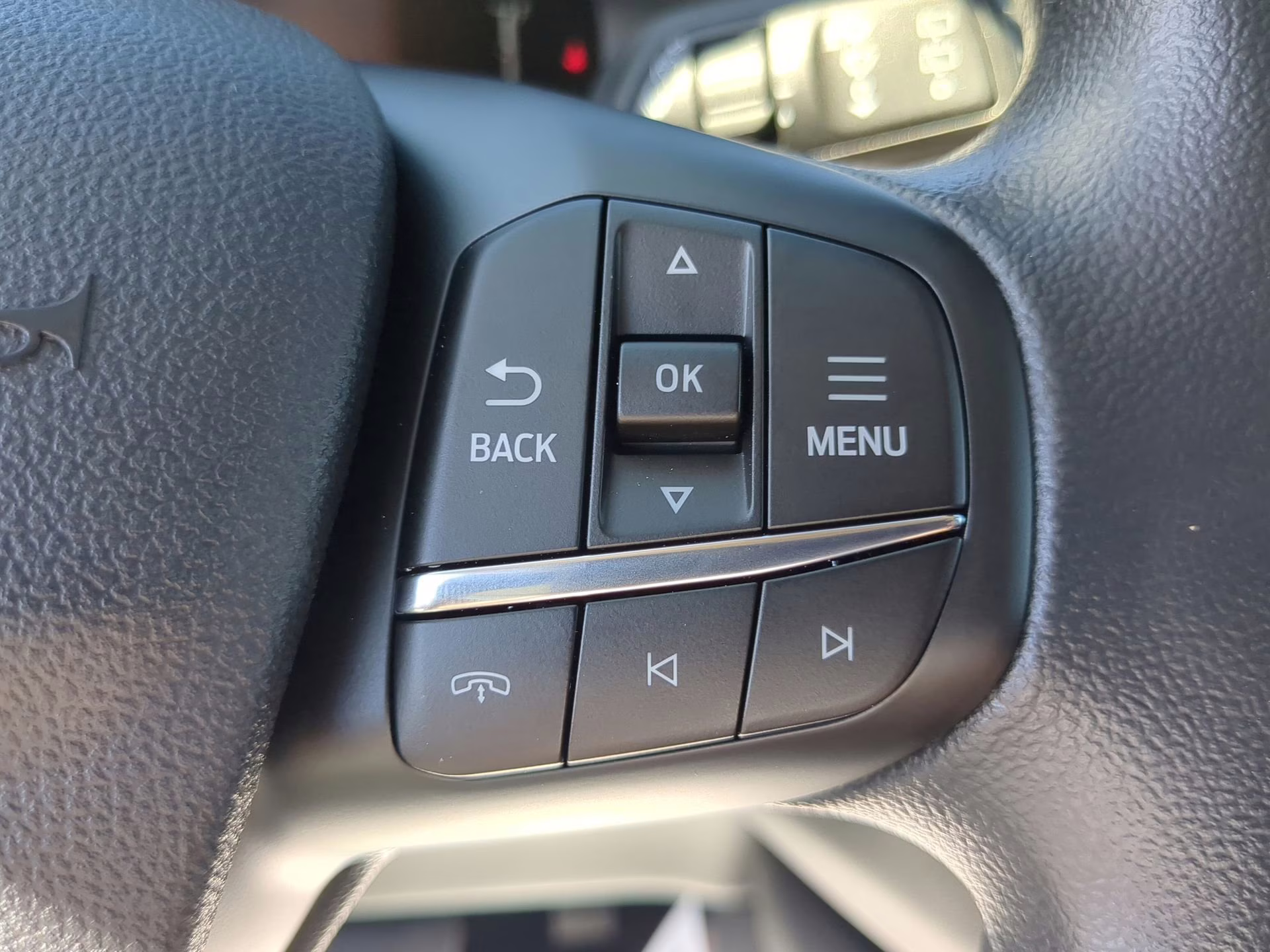 2026 Space Silver Metallic Ford Escape Active FWD SUV