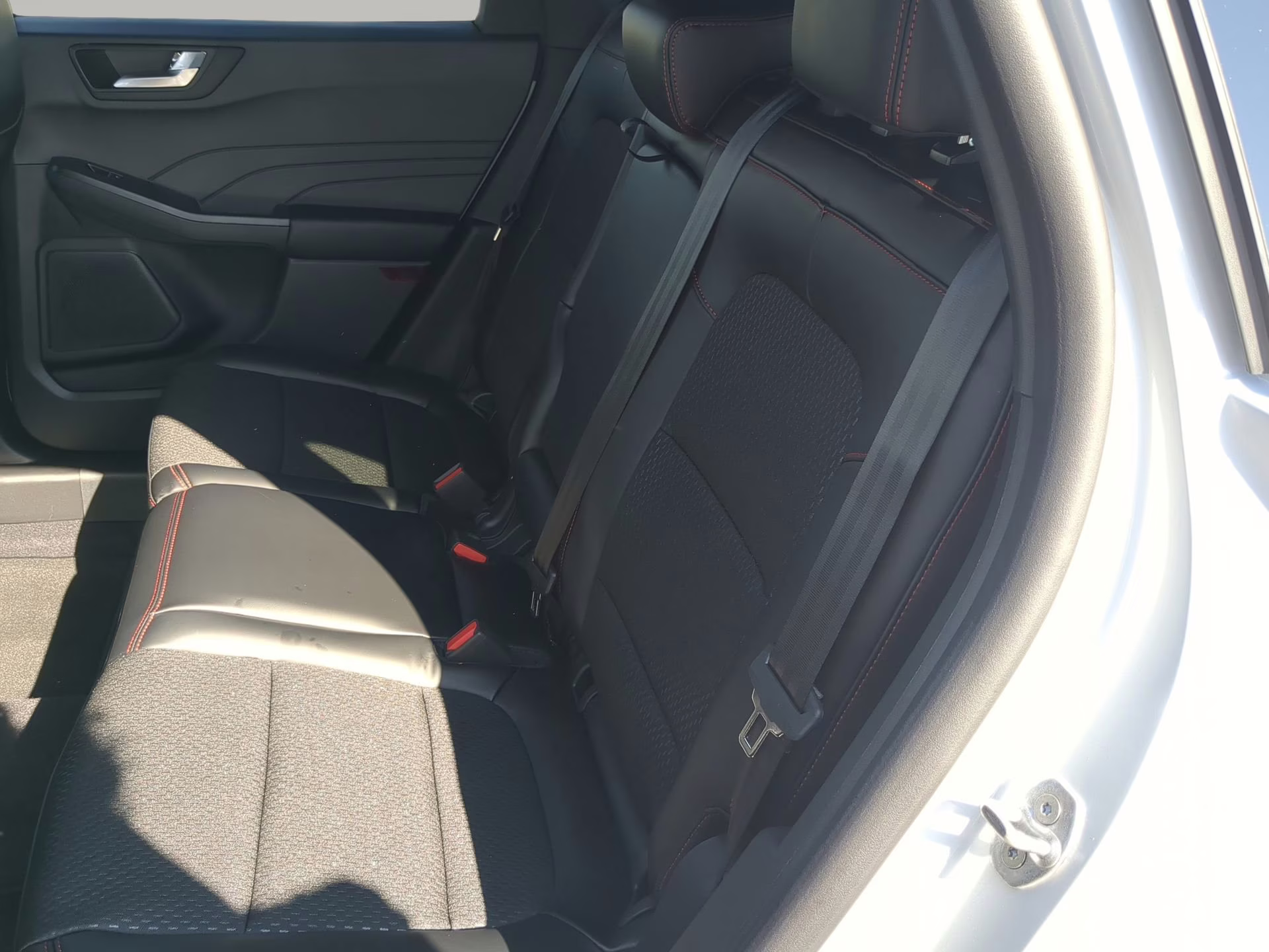 2026 Space Silver Metallic Ford Escape ST-Line FWD SUV