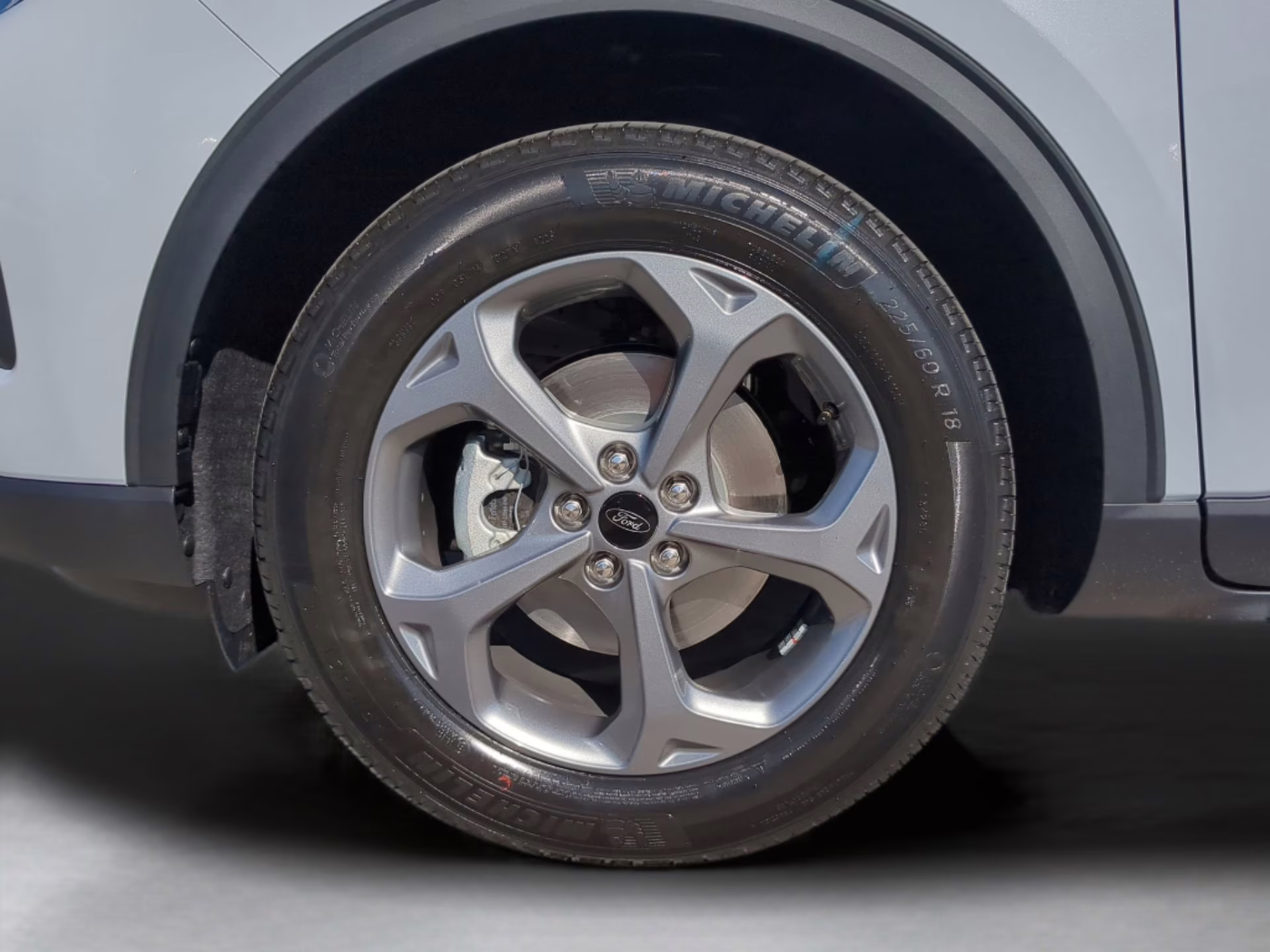 2026 Space Silver Metallic Ford Escape ST-Line FWD SUV