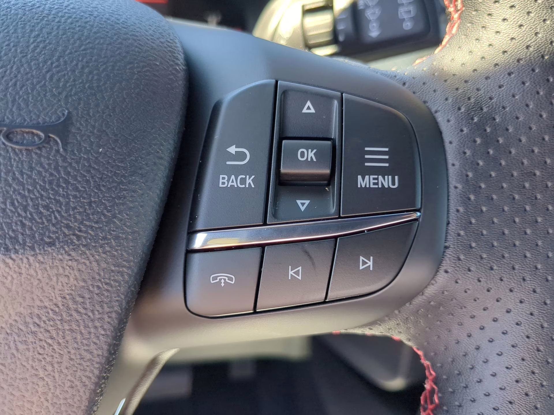 2026 Carbonized Gray Metallic Ford Escape ST-Line FWD SUV