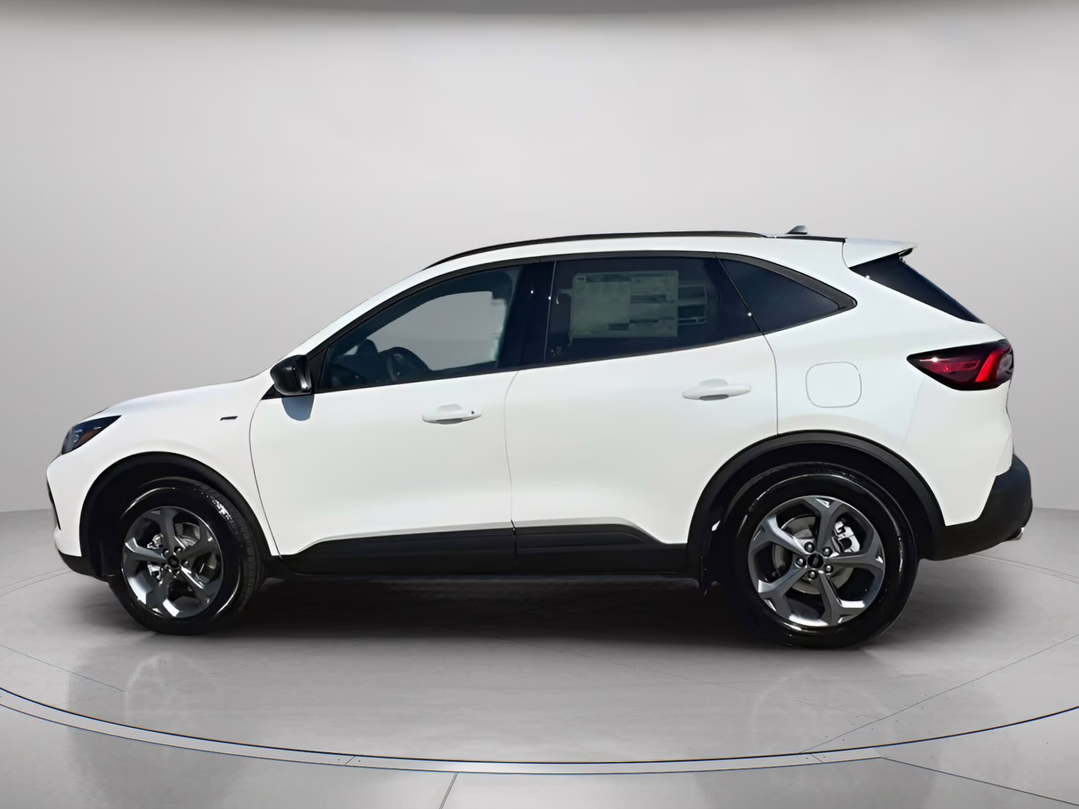 2026 Star White Metallic Tri-Coat Ford Escape ST-Line FWD SUV