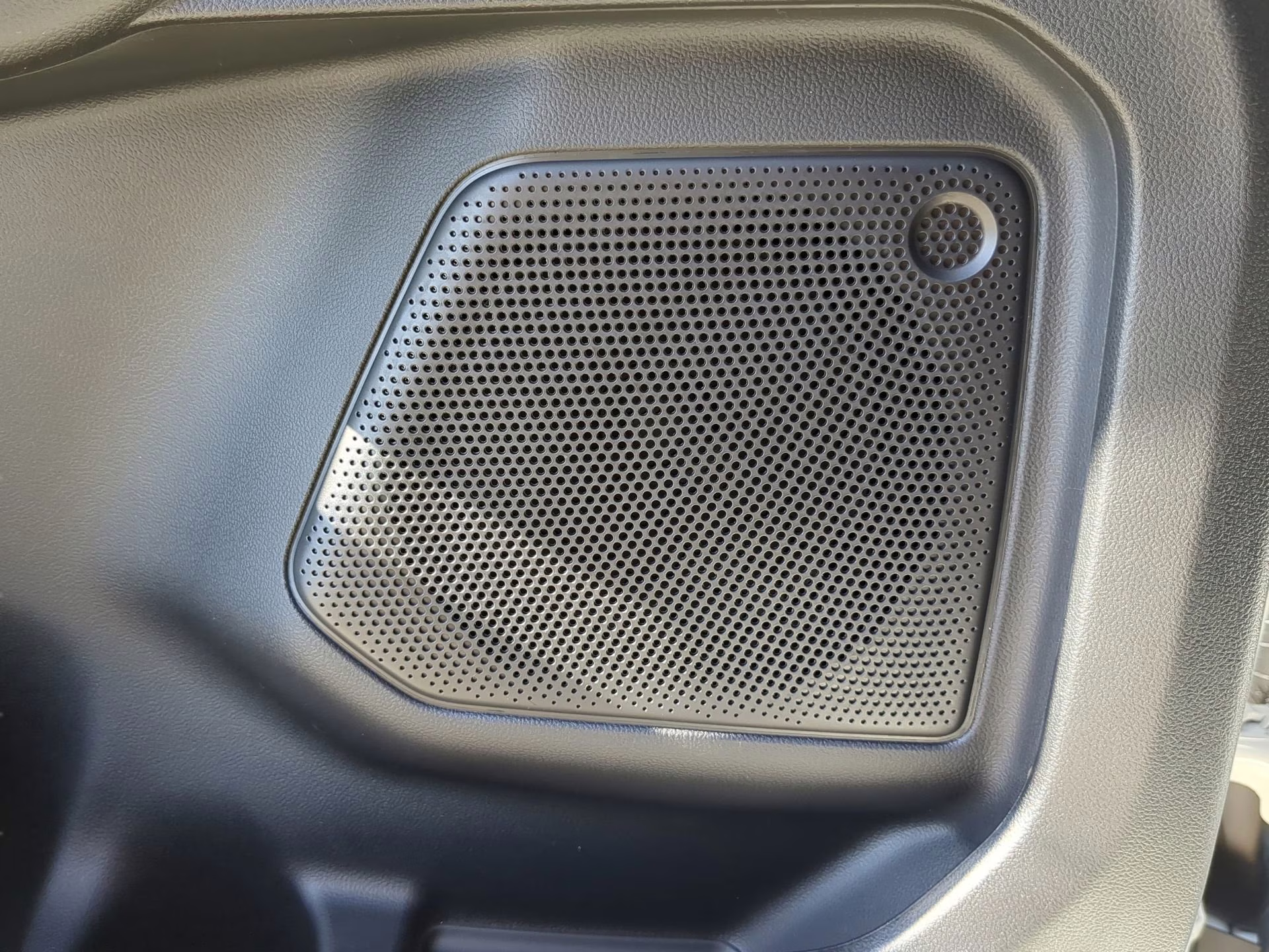 2026 Star White Metallic Tri-Coat Ford Escape ST-Line FWD SUV