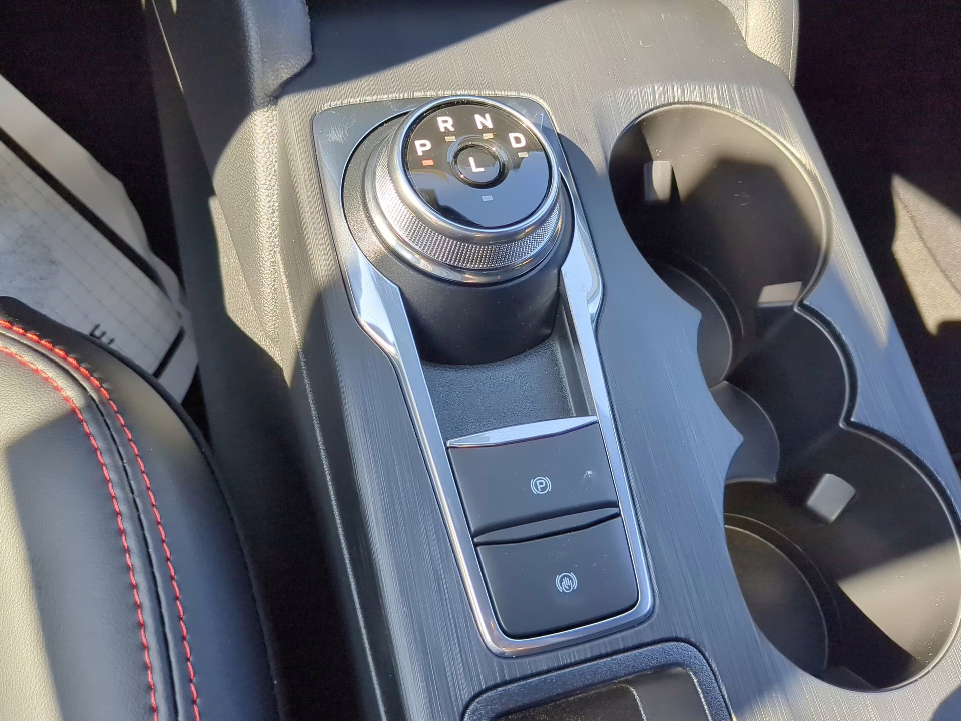 2026 Star White Metallic Tri-Coat Ford Escape ST-Line FWD SUV