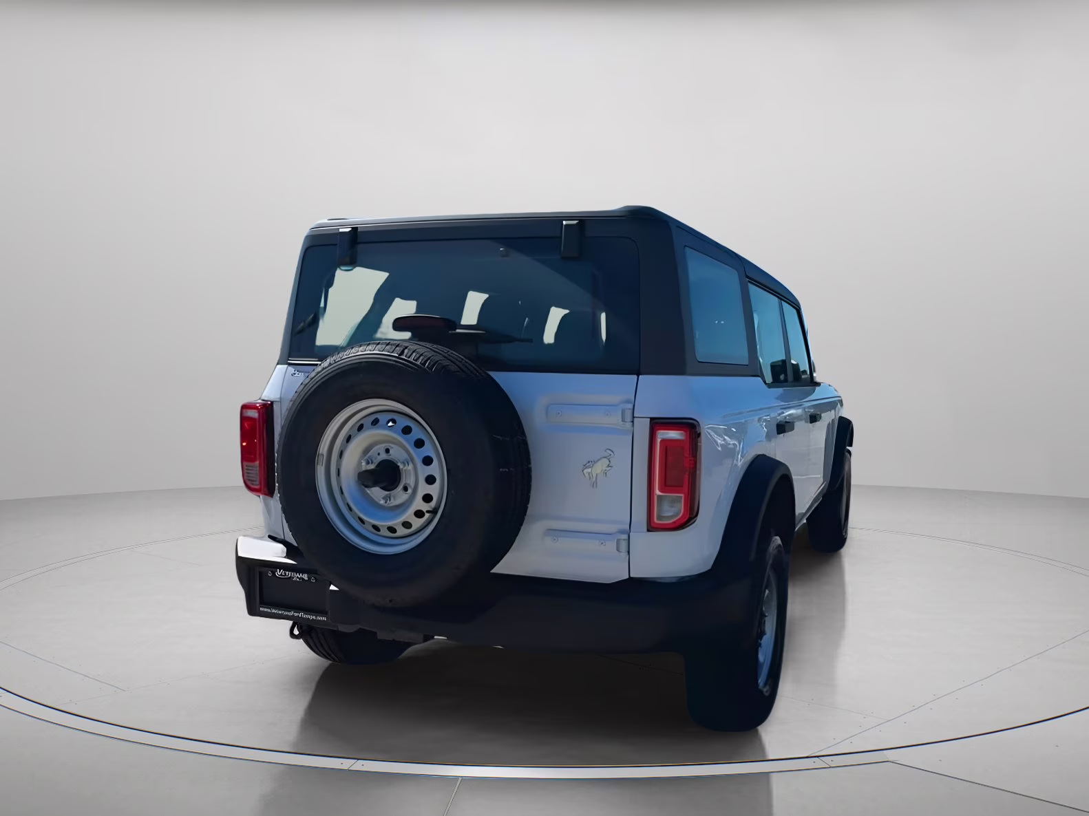 2025 Oxford White Ford Bronco 4X4 Convertible