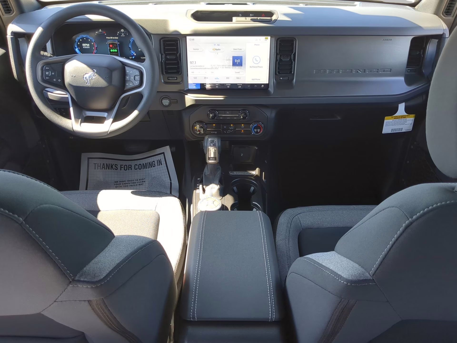 2025 Oxford White Ford Bronco 4X4 Convertible