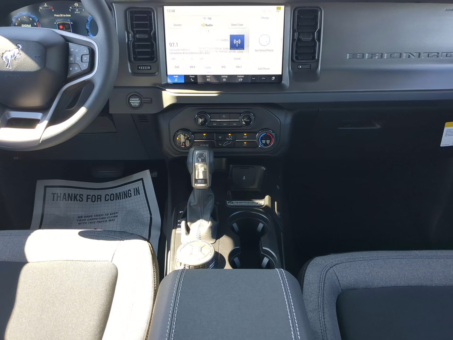 2025 Oxford White Ford Bronco 4X4 Convertible