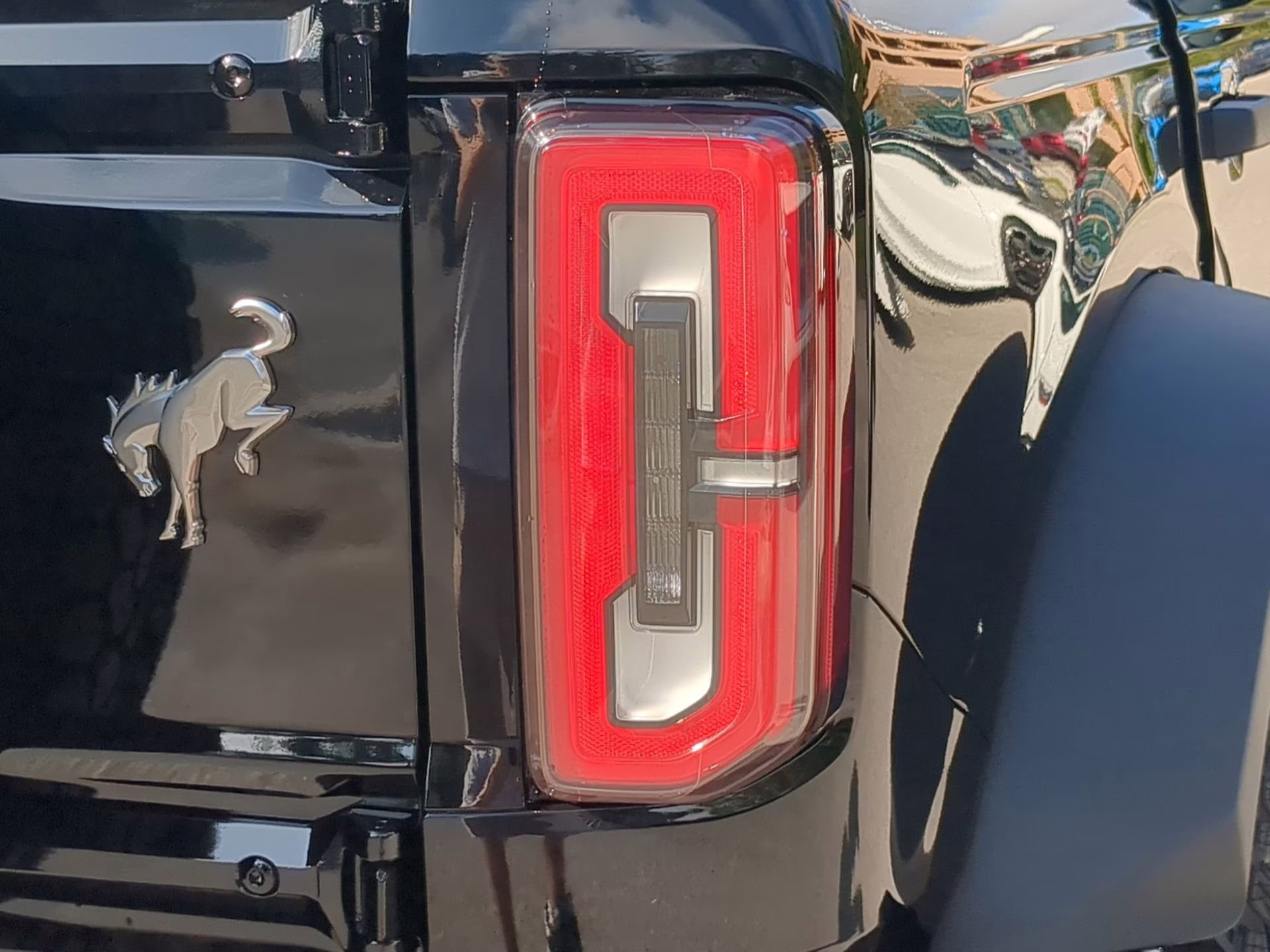 2025 Shadow Black Ford Bronco Badlands 4X4 Convertible