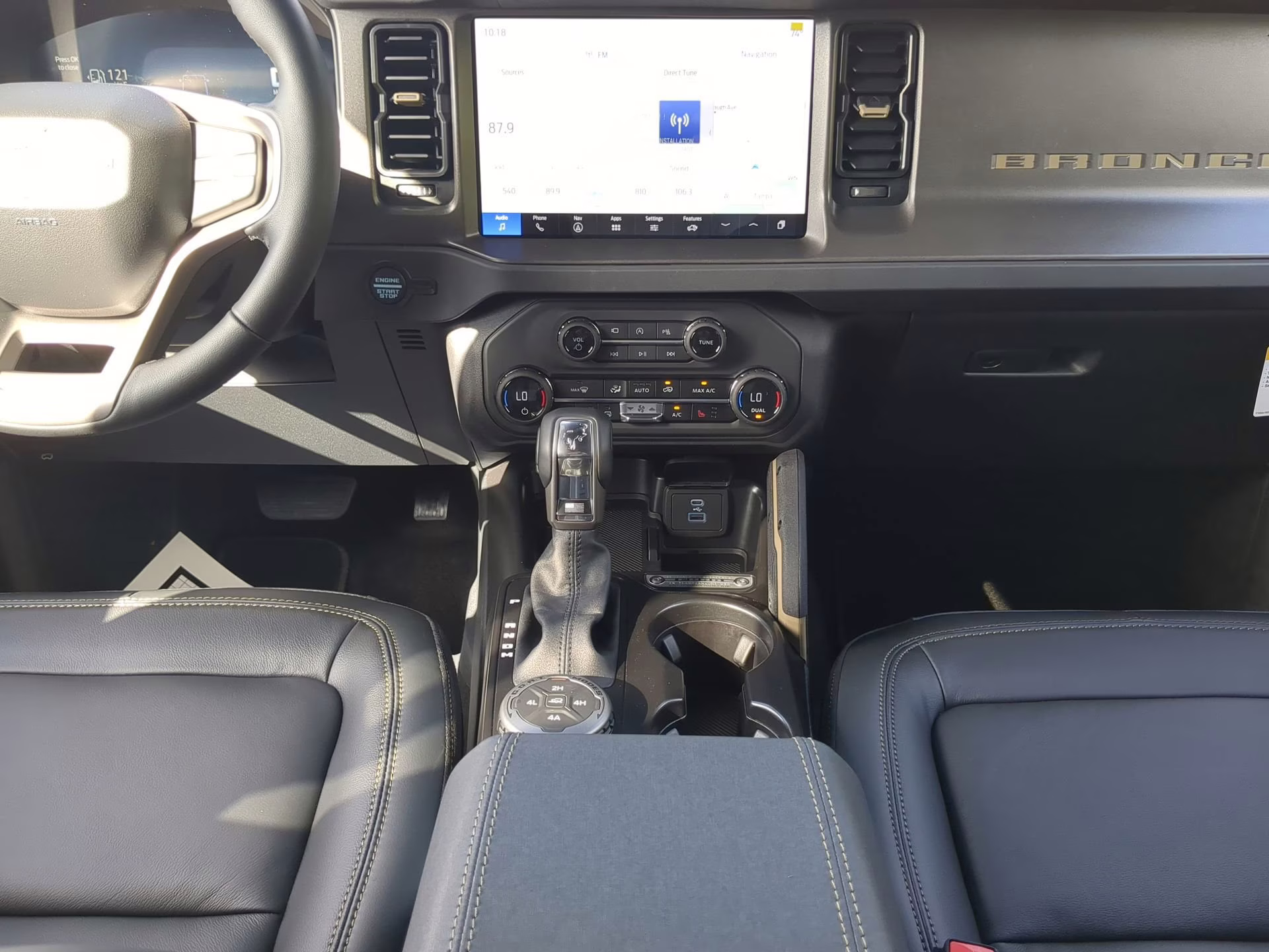 2025 Shadow Black Ford Bronco Badlands 4X4 Convertible