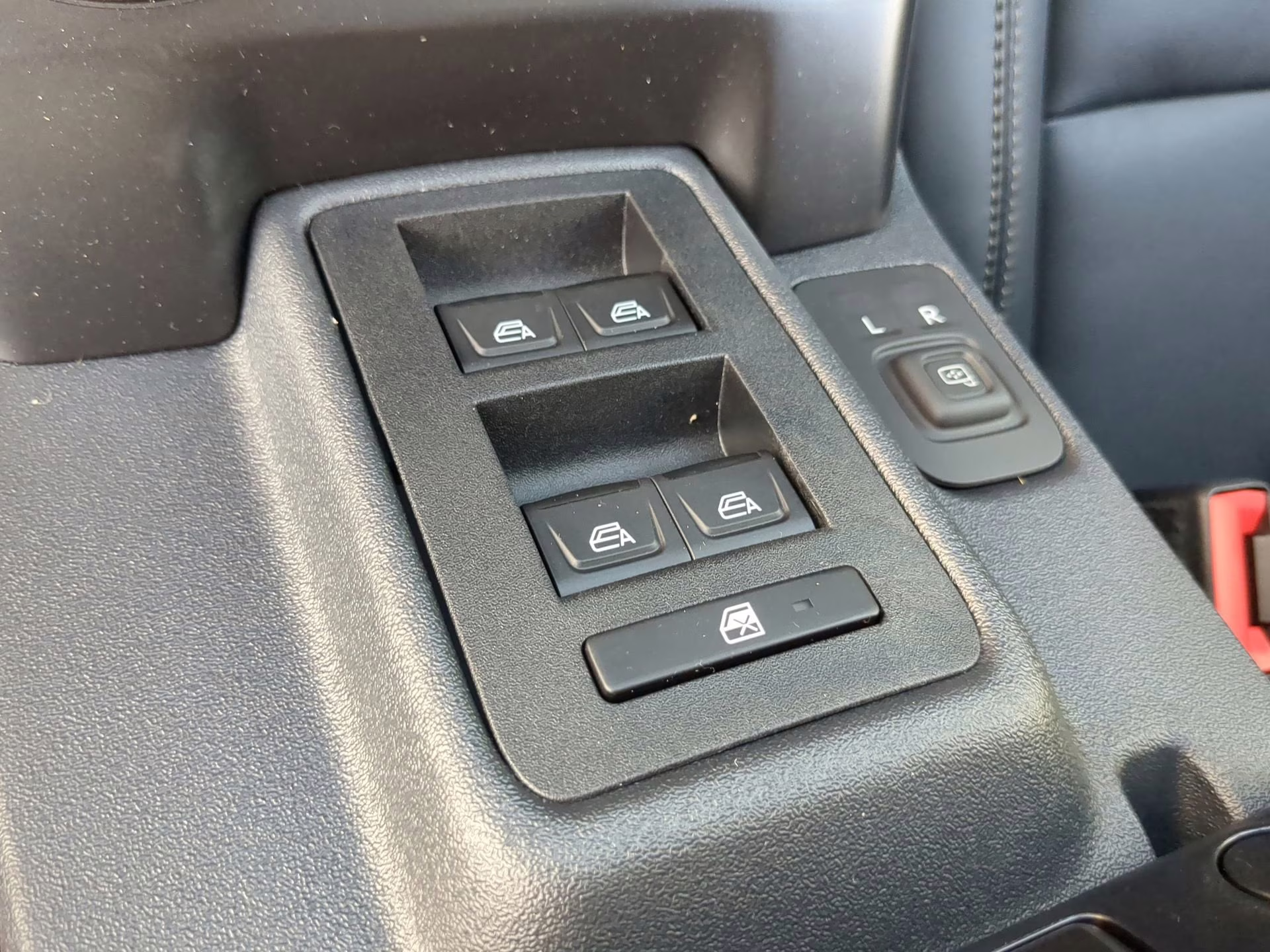 2025 Shadow Black Ford Bronco Badlands 4X4 Convertible