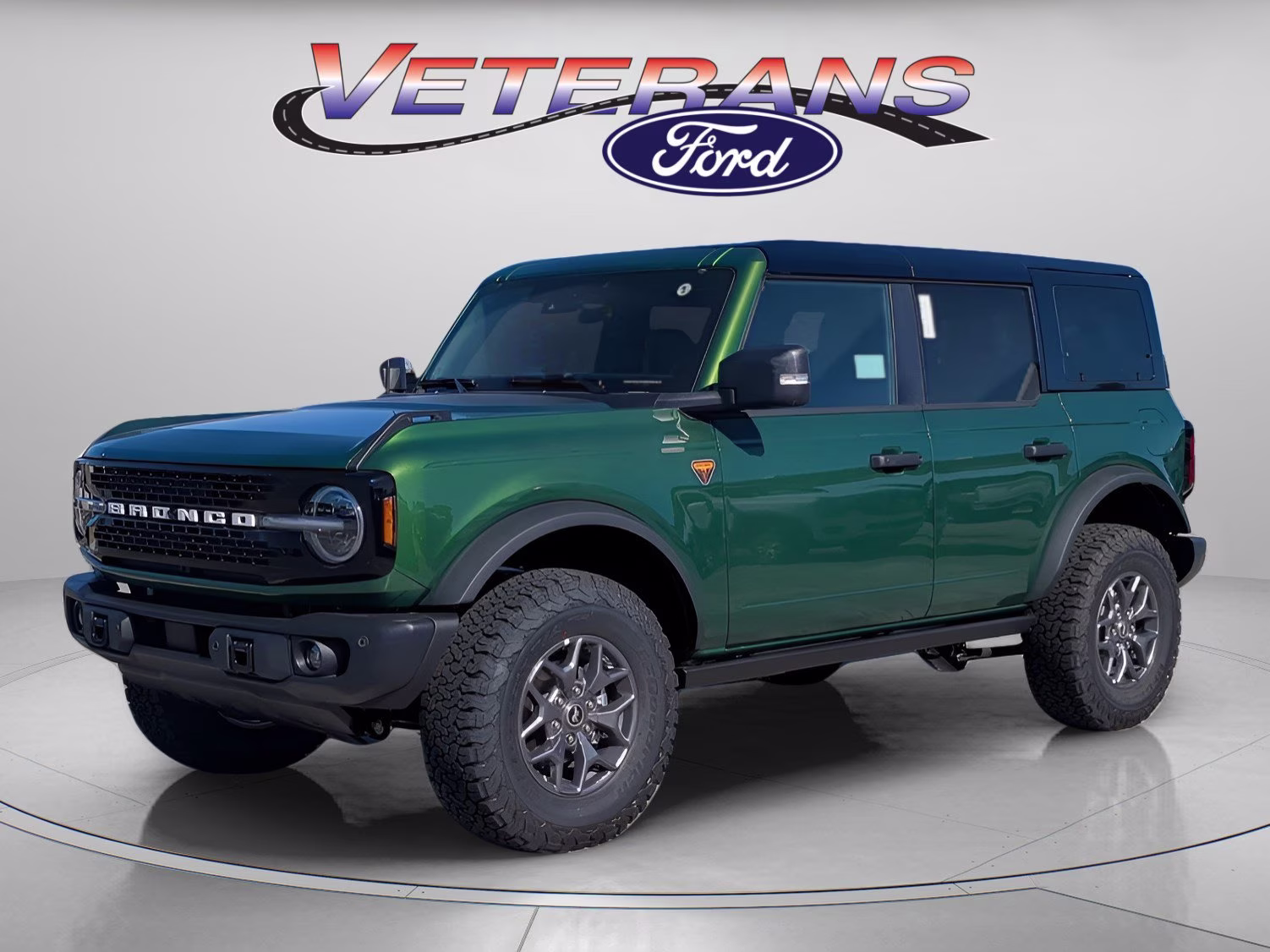 2025 Eruption Green Metallic Ford Bronco Badlands 4X4 Convertible