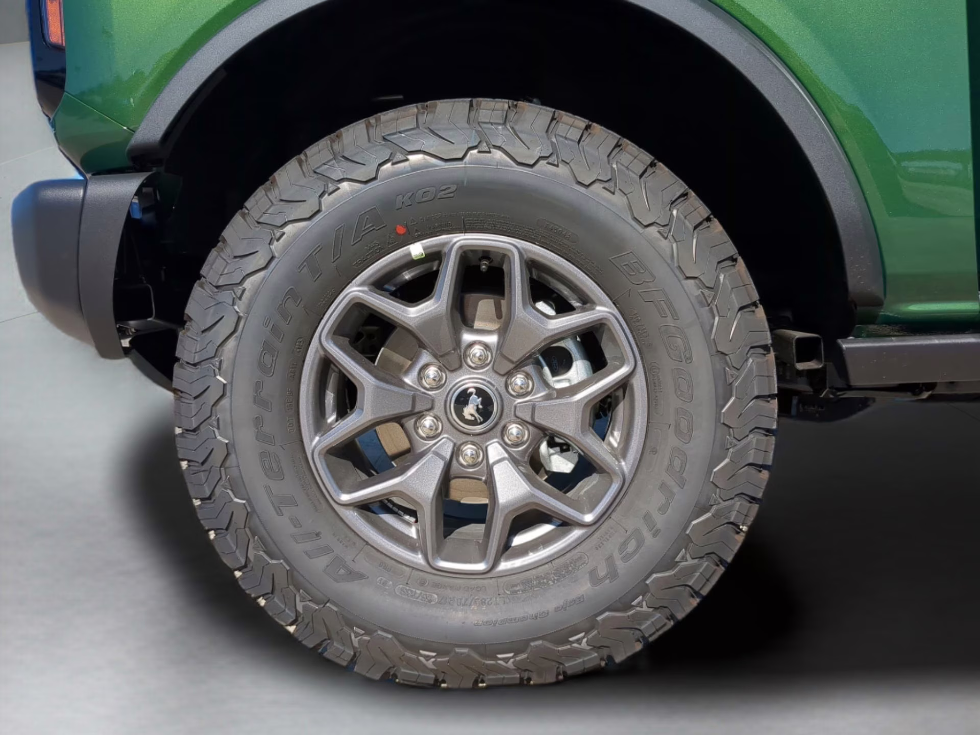 2025 Eruption Green Metallic Ford Bronco Badlands 4X4 Convertible