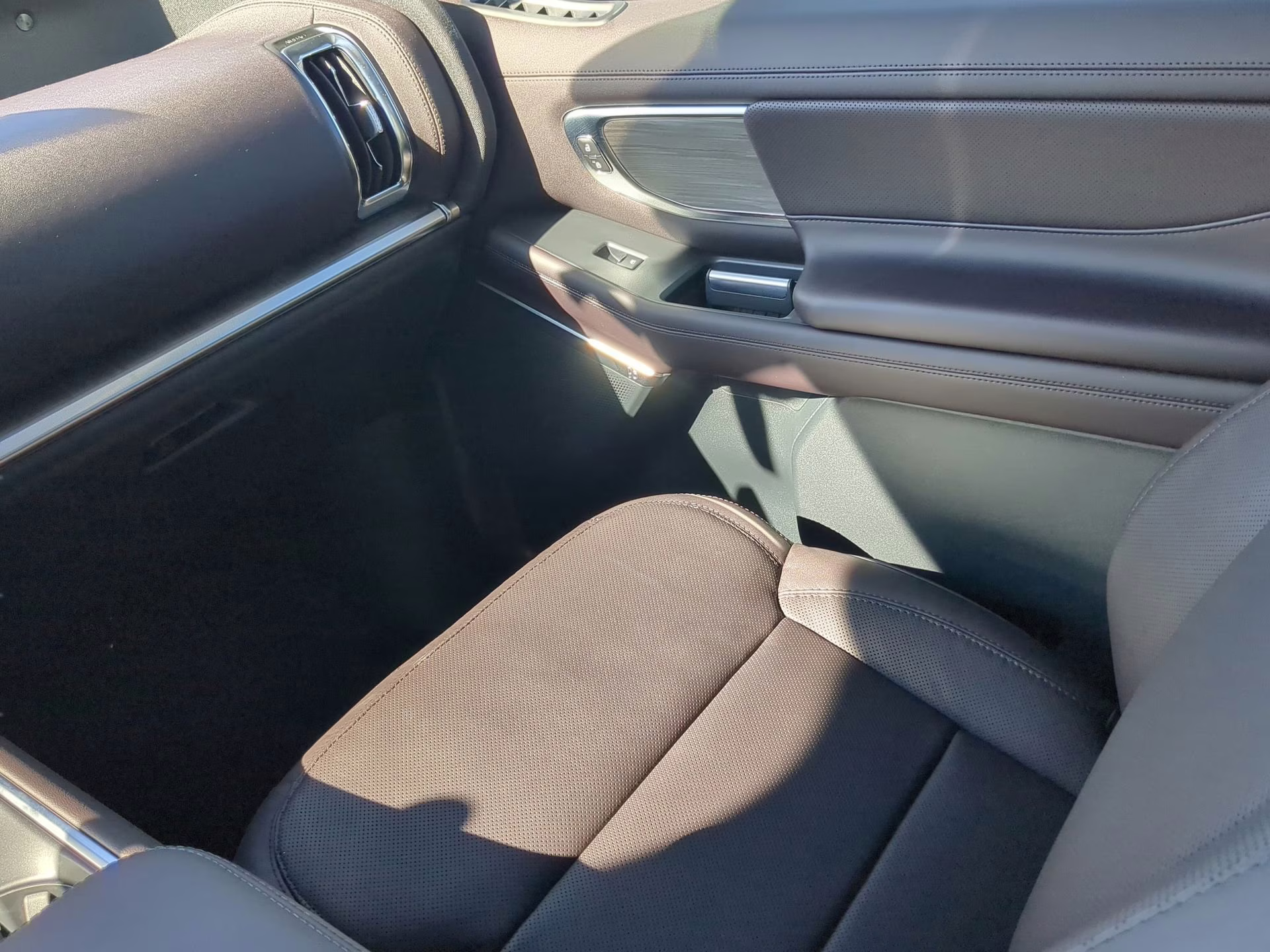 2025 Agate Black Metallic Ford Expedition Max Platinum 4X4 SUV