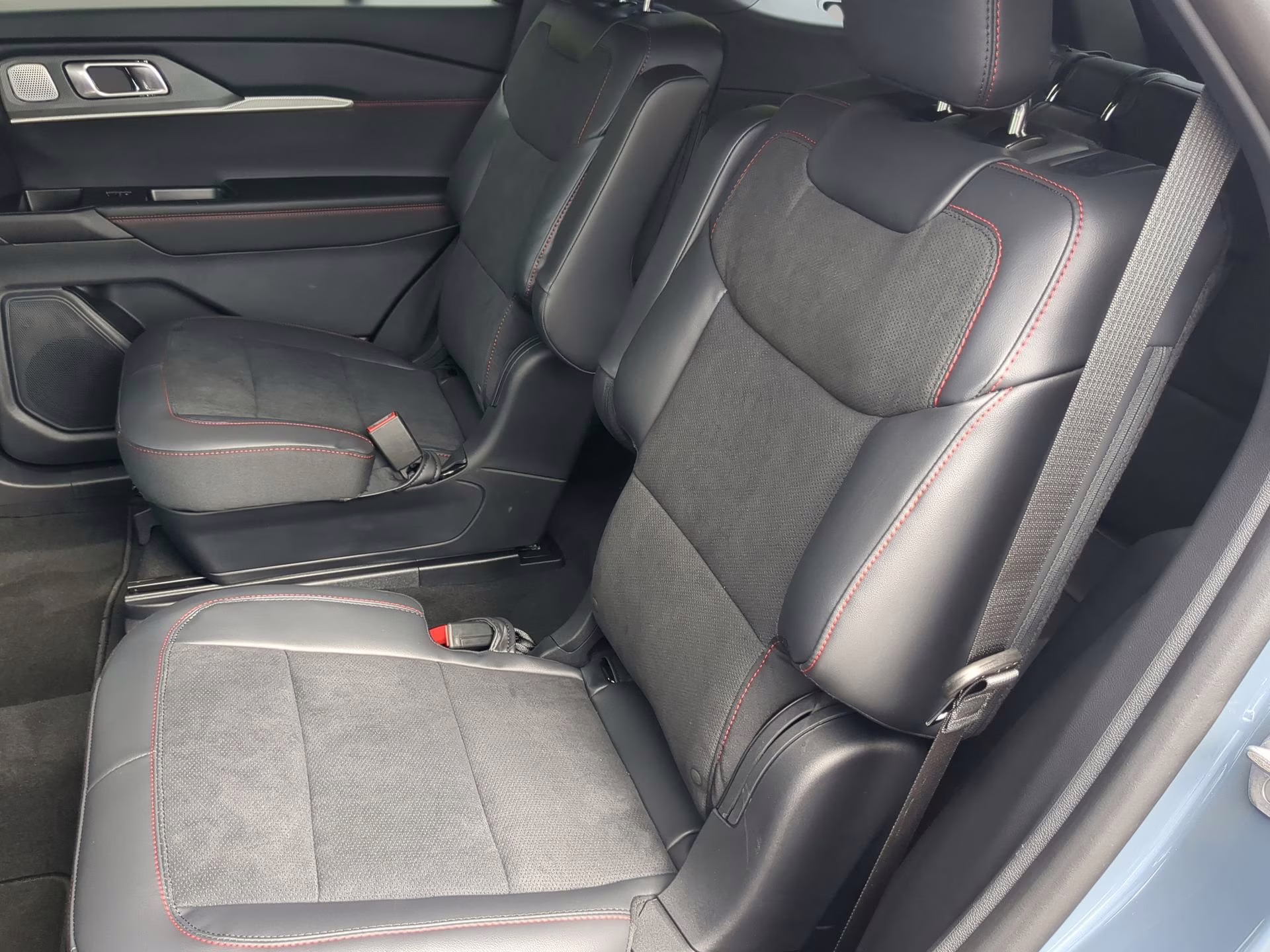 2026 Vapor Blue Metallic Ford Explorer ST 4X4 SUV