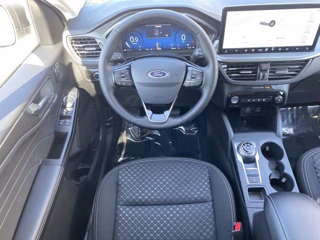 2026 Oxford White Ford Escape Active FWD SUV