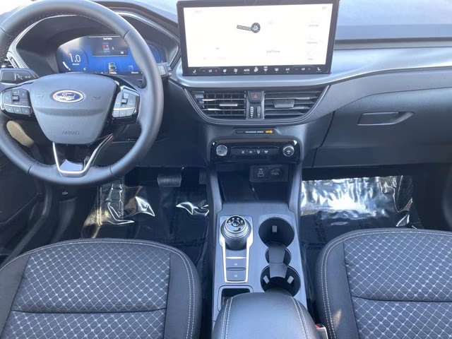 2026 Oxford White Ford Escape Active FWD SUV