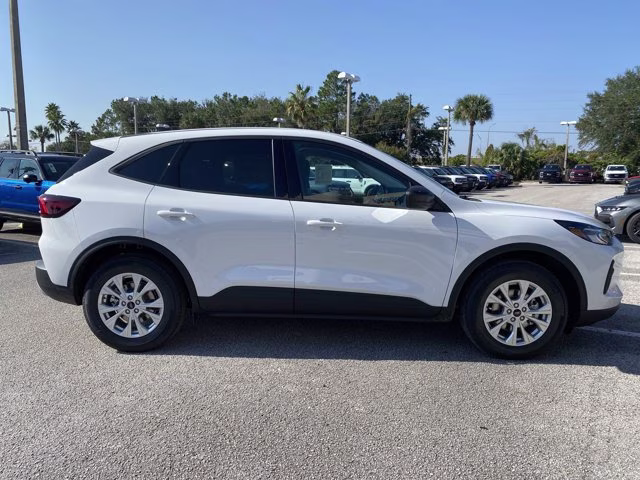 2026 Oxford White Ford Escape Active FWD SUV