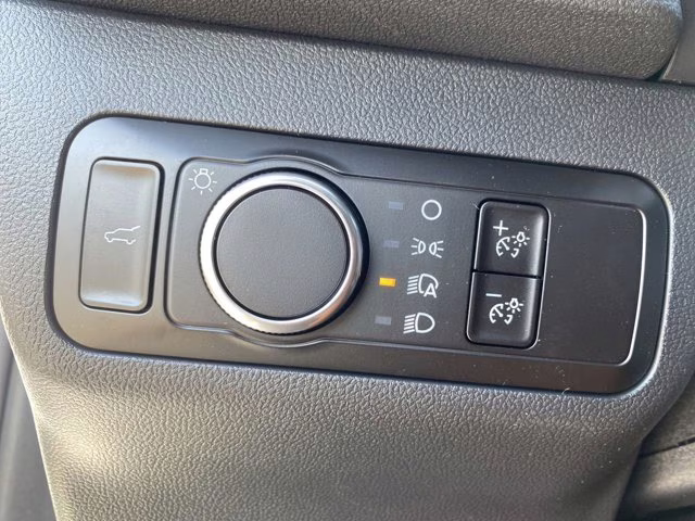 2026 Oxford White Ford Escape Active FWD SUV