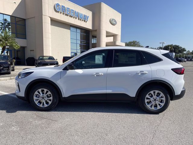 2026 Oxford White Ford Escape Active FWD SUV