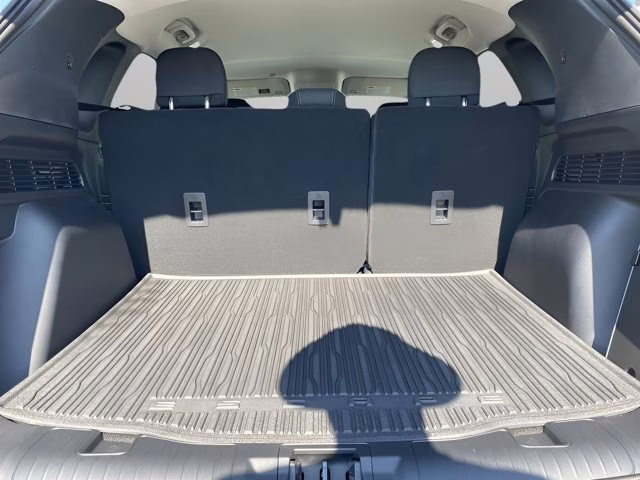 2026 Oxford White Ford Escape Active FWD SUV