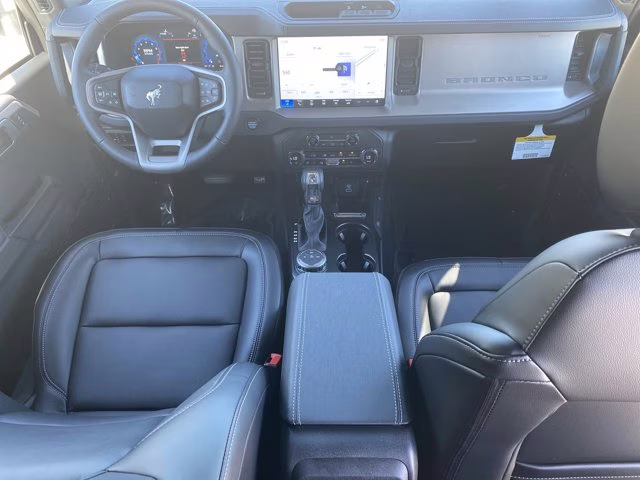 2025 Oxford White Ford Bronco Outer Banks 4X4 Convertible