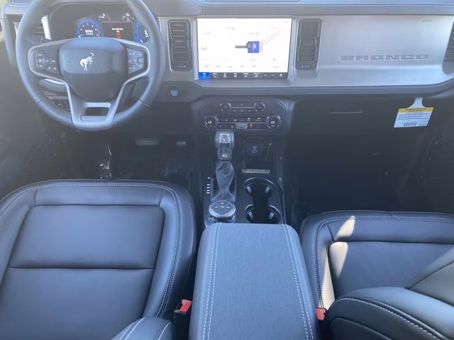 2025 Oxford White Ford Bronco Outer Banks 4X4 Convertible