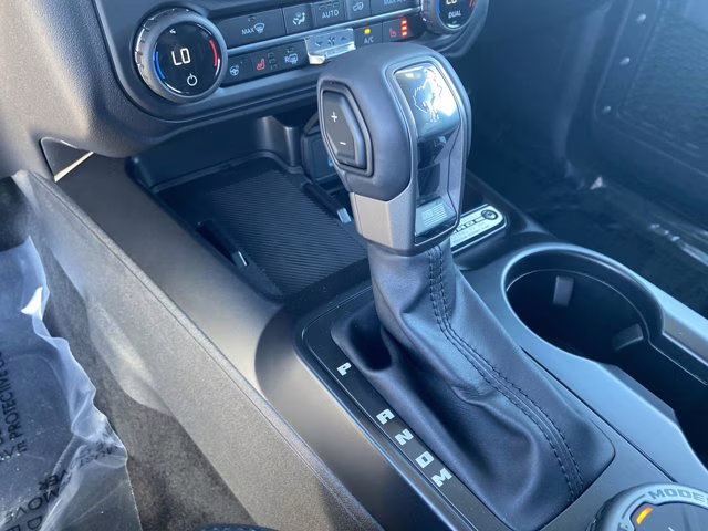 2025 Oxford White Ford Bronco Outer Banks 4X4 Convertible