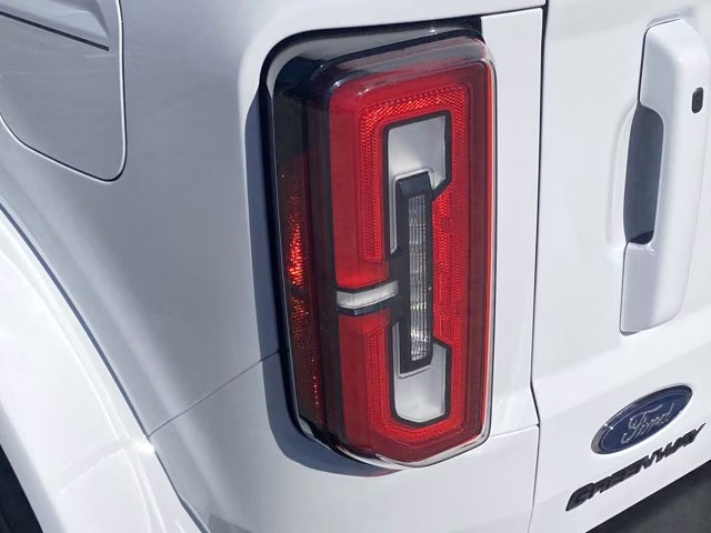 2025 Oxford White Ford Bronco Outer Banks 4X4 Convertible